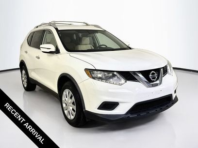 Used 2016 Nissan Rogue S w/ Appearance Package