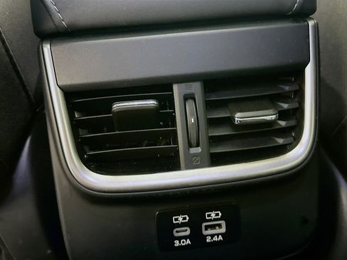 Used 2025 Subaru Outback Premium image 27