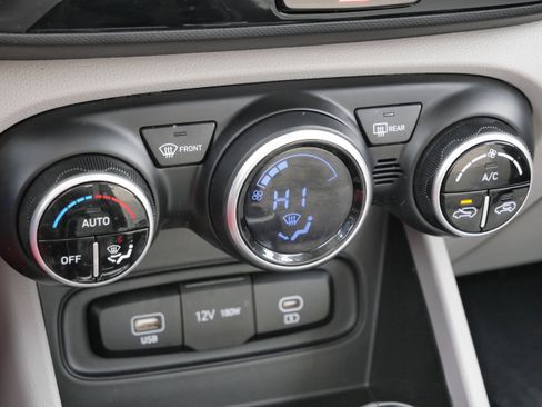 Certified 2023 Hyundai Venue SEL w/ Cargo Package image 24