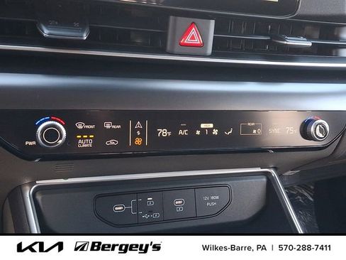 New 2026 Kia Carnival LX FWD image 13