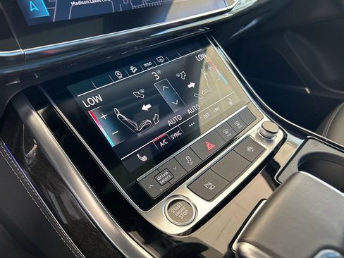 Used 2025 Audi Q7 3.0T Premium Plus image 49