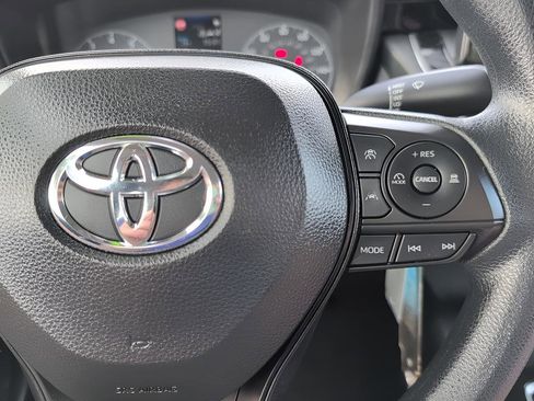 Used 2023 Toyota Corolla LE image 17