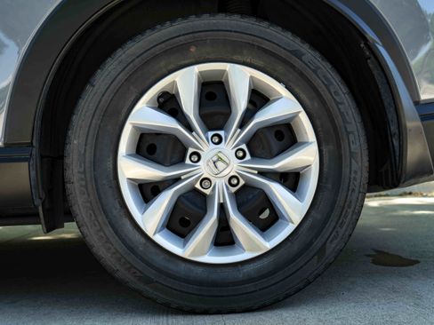 Used 2025 Honda CR-V LX image 15