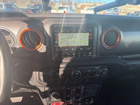 Used 2023 Jeep Gladiator Mojave w/ Cold Weather Group image 53