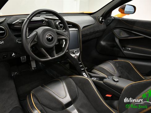 Used 2023 McLaren 720S Spider image 29