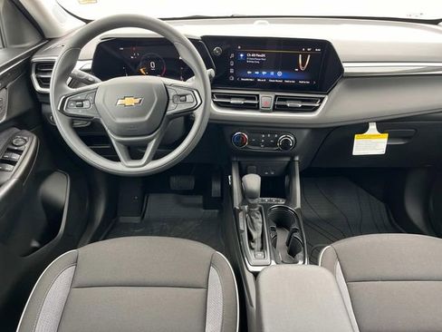 New 2026 Chevrolet TrailBlazer LS w/ LS Convenience Package FWD image 16
