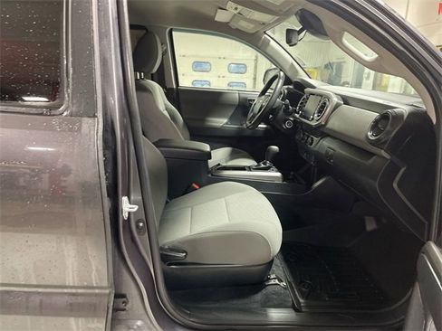 Used 2022 Toyota Tacoma SR5 image 23
