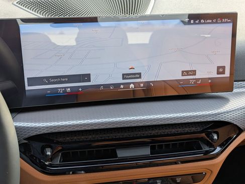 New 2026 BMW 330i xDrive Sedan w/ M Sport Package image 23