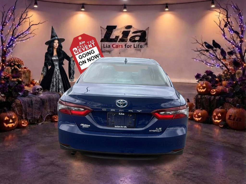 Used 2024 Toyota Camry LE w/ Cold Weather Package FWD image 5