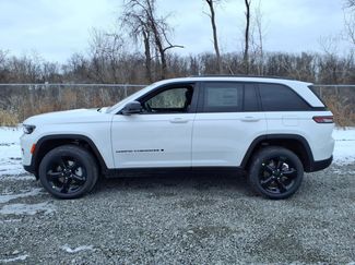 New 2025 Jeep Grand Cherokee Limited w/ Black Appearance Package AWD/4WD video 2