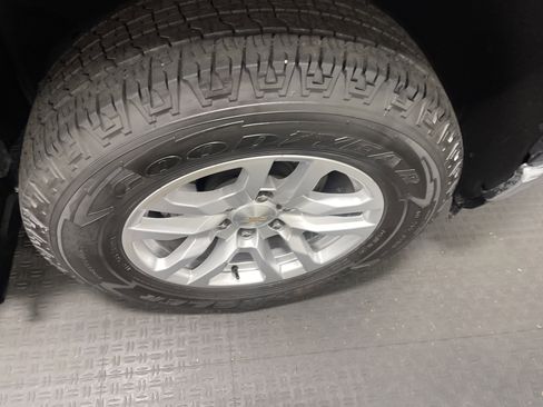 Used 2022 Chevrolet Silverado 1500 LT image 27