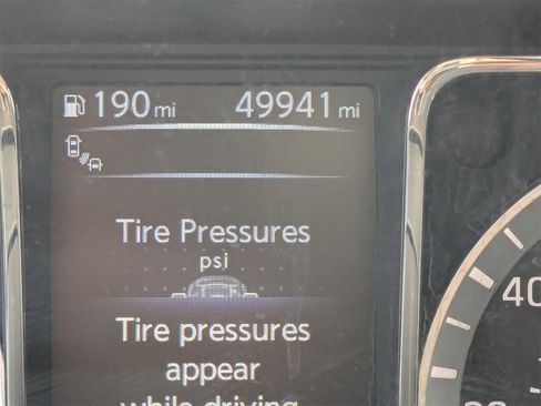 Used 2018 Nissan Titan PRO-4X image 32