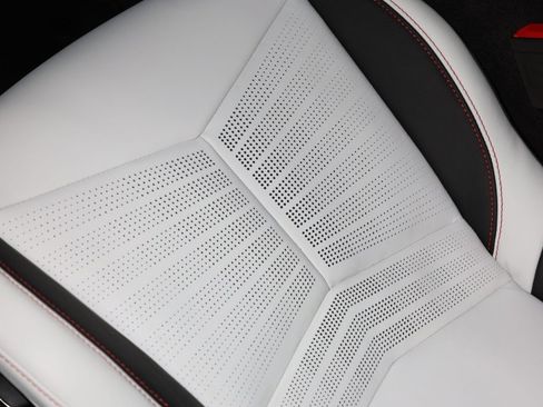 Used 2023 Chevrolet Corvette Stingray Premium Cpe w/ Z51 Performance Package image 31