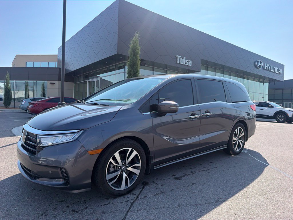 Used 2023 Honda Odyssey Touring image 1