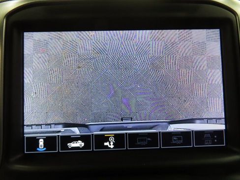 Used 2022 GMC Sierra 2500 SLT w/ SLT Convenience Package image 16