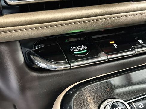 Used 2022 Lincoln Nautilus Reserve w/ Equipment Group 201A image 24