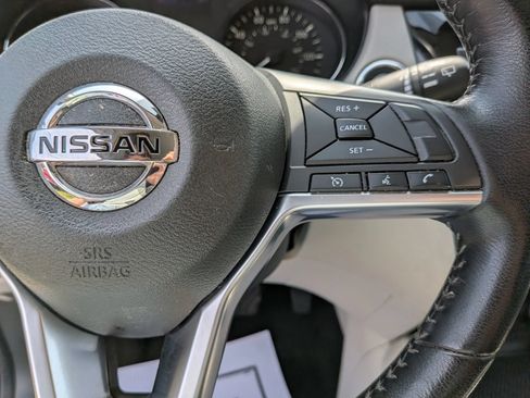 Used 2020 Nissan Rogue Sport SV w/ All-Weather Package AWD/4WD image 45