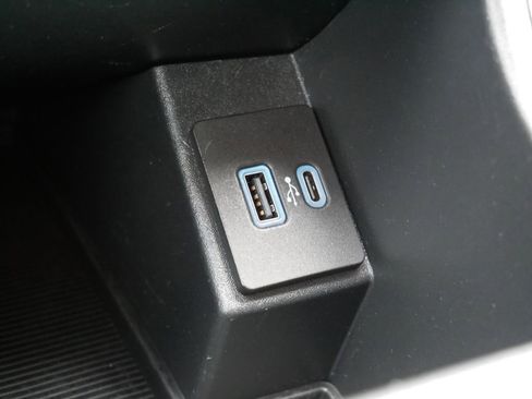 Certified 2024 Ford Edge SEL AWD/4WD image 24