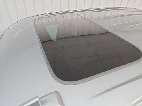 Used 2023 GMC Sierra 1500 SLT w/ SLT Premium Package image 12