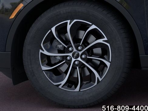 Used 2026 Lincoln Nautilus Premier AWD/4WD image 20