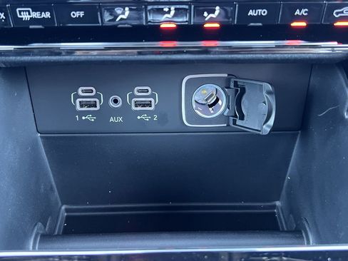 New 2025 Jeep Grand Cherokee L Limited AWD/4WD image 8