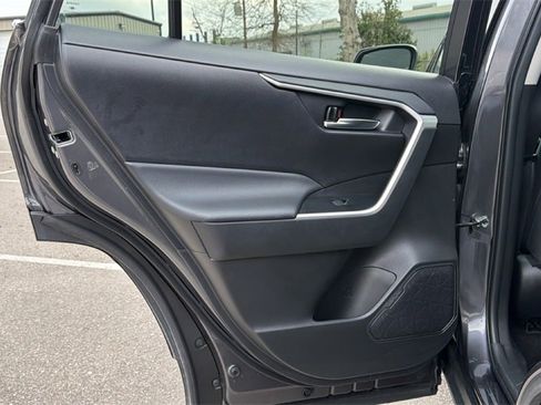 Certified 2024 Toyota RAV4 XLE image 33