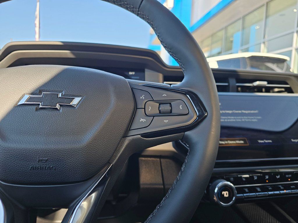 New 2027 Chevrolet Bolt RS w/ Technology Package FWD image 34