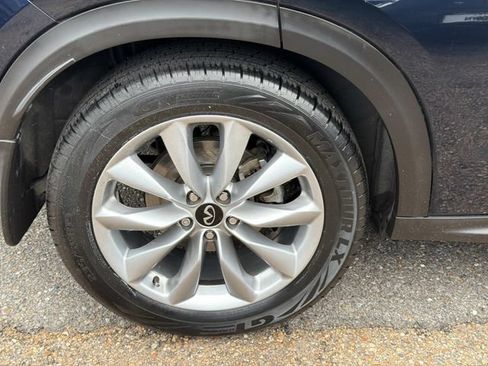 Used 2022 INFINITI QX50 Luxe FWD image 5