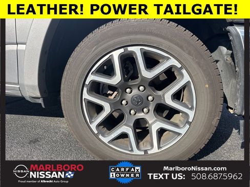 Used 2025 RAM 1500 Laramie image 10