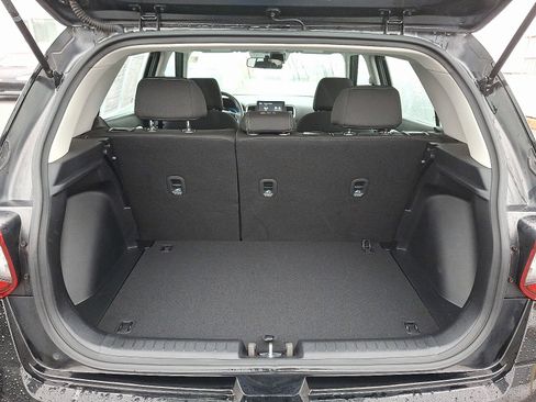 Certified 2023 Hyundai Venue SEL image 30