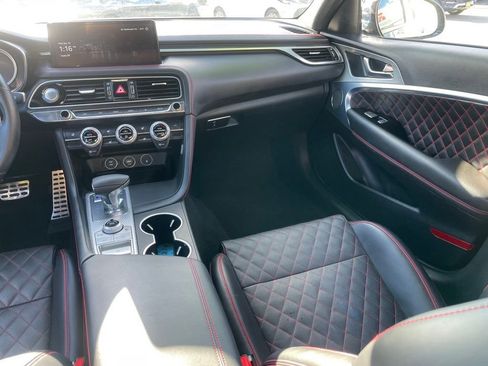 Used 2023 Genesis G70 3.3T w/ Sport Prestige Package image 9