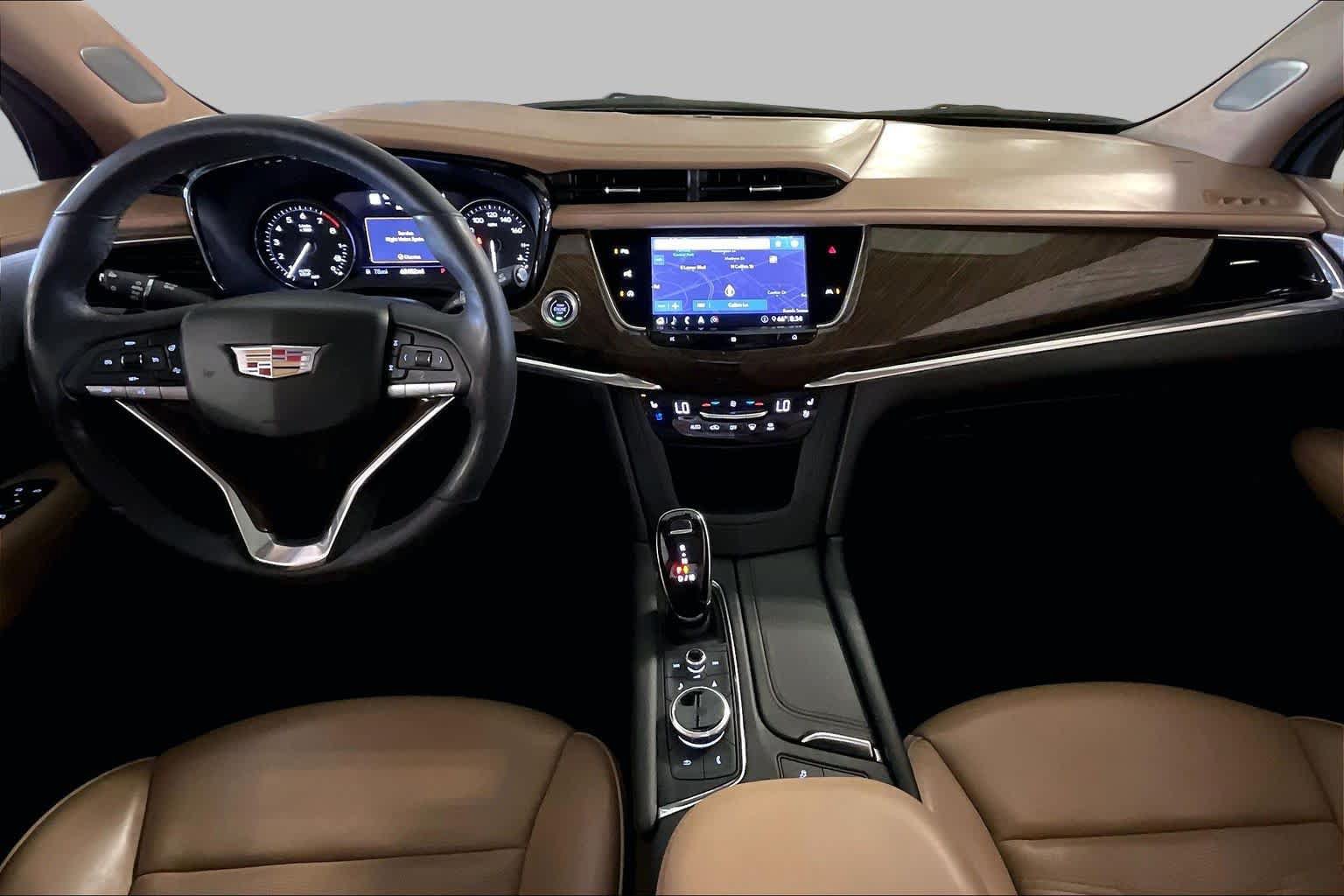 Used 2020 Cadillac XT6 Premium Luxury w/ Platinum Package FWD image 14