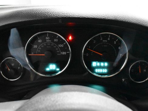 Used 2014 Jeep Wrangler Unlimited Sport image 17