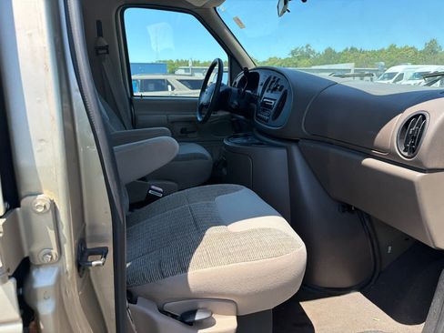 Used 1999 Ford E-350 and Econoline 350 XLT RWD image 4
