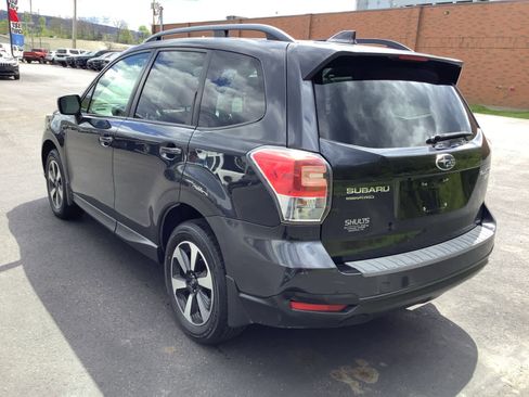 Used 2017 Subaru Forester 2.5i Premium w/ All-Weather Package AWD/4WD image 3