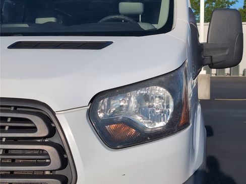 Used 2017 Ford Transit 250 130 Low Roof RWD image 13