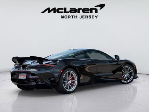 New 2026 McLaren 750S RWD image 9