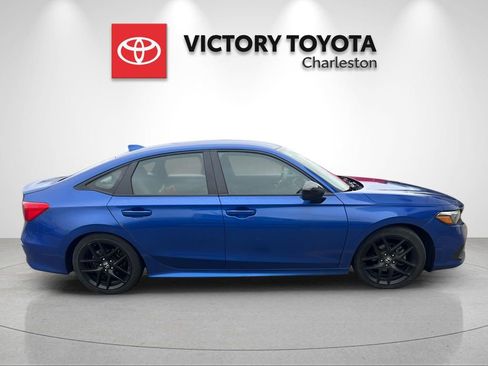 Used 2024 Honda Civic Sport image 3