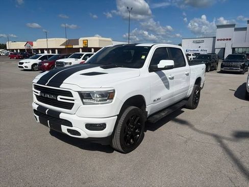Used 2023 RAM 1500 Laramie AWD/4WD image 2