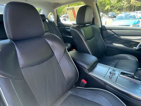 Used 2017 INFINITI Q70 L 3.7 AWD/4WD image 31
