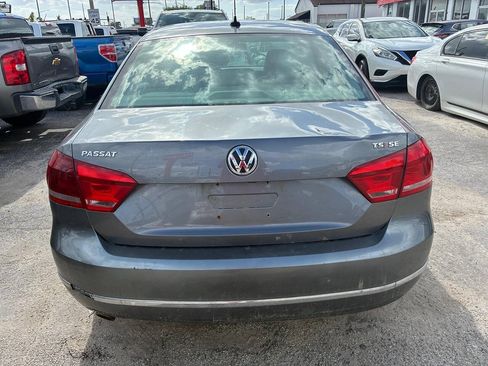 Used 2015 Volkswagen Passat 1.8T SE FWD image 6