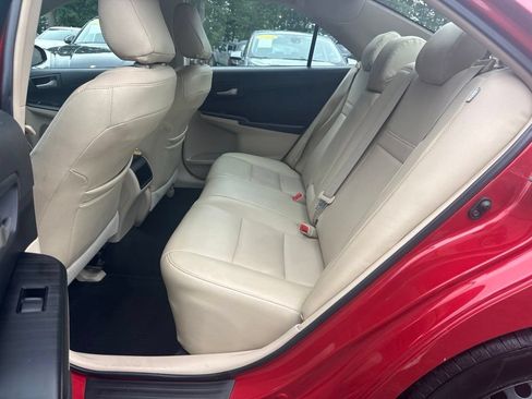 Used 2012 Toyota Camry LE FWD image 35