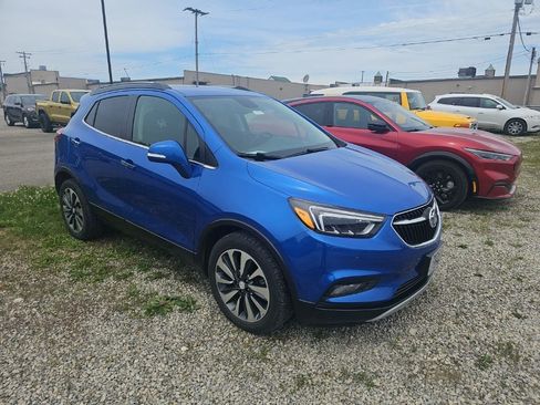 Used 2018 Buick Encore Essence FWD image 5