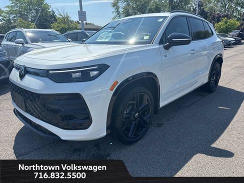 New 2026 Volkswagen Tiguan SE R-Line AWD/4WD image 1