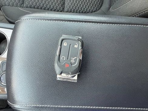Used 2019 GMC Acadia SLE w/ Driver Alert Package I FWD image 26