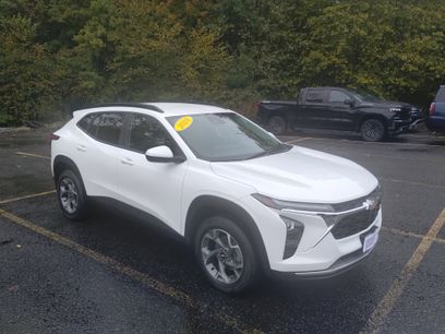 Used 2024 Chevrolet Trax LT w/ Driver Confidence Package