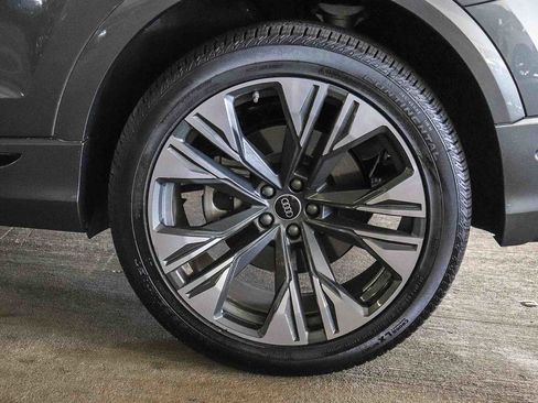 Used 2025 Audi Q8 Premium Plus w/ Premium Plus Package AWD/4WD image 10