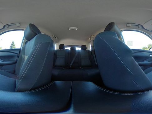 Used 2025 Nissan Rogue SV FWD image 44