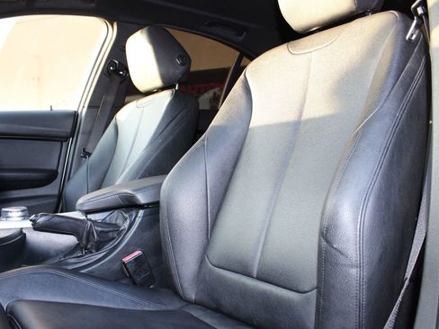 Used 2017 BMW 330i Sedan image 13