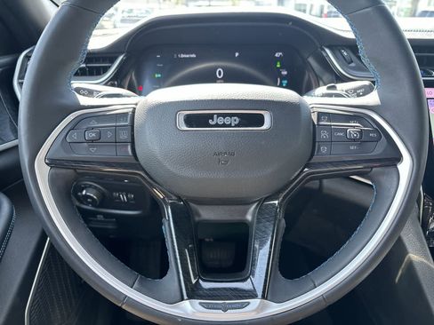 Used 2022 Jeep Grand Cherokee Trailhawk w/ Advanced Protech Group II image 10